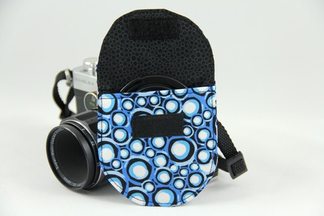 Lens Cap Pocket for DSLR Camera Strap - 67mm - Blue Bubbles - Ready to Ship