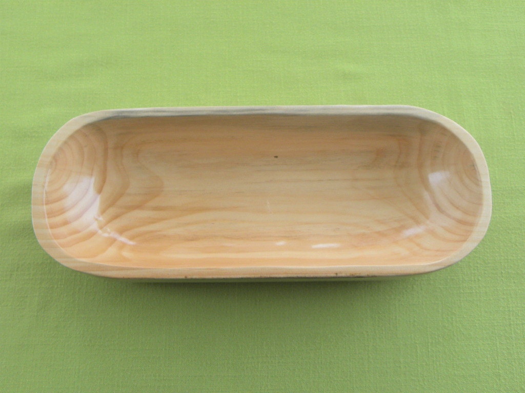 Bowl - Oblong Bowl w/ Cut Away Ends - Pine - Carved - Item 588