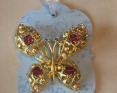 Tis The Season Of The BUTTERFLY stunning gem brooch
