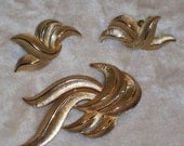 Vintage Trifari Brooch and Earrings Set 1960s Mad Men