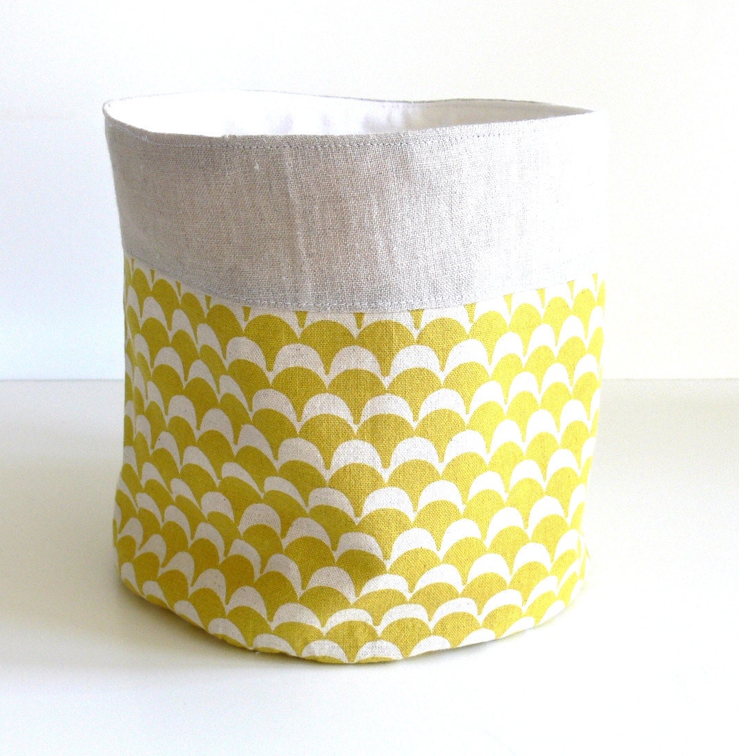 Fabric Bucket -- Scallops in Yellow with Linen -- Ready to Ship