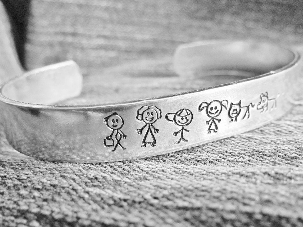 Stick Family Cuff Hand Stamped Bracelet Aluminum Dad Mom Girl Boy Baby Dog Cat Custom Made For Your Family