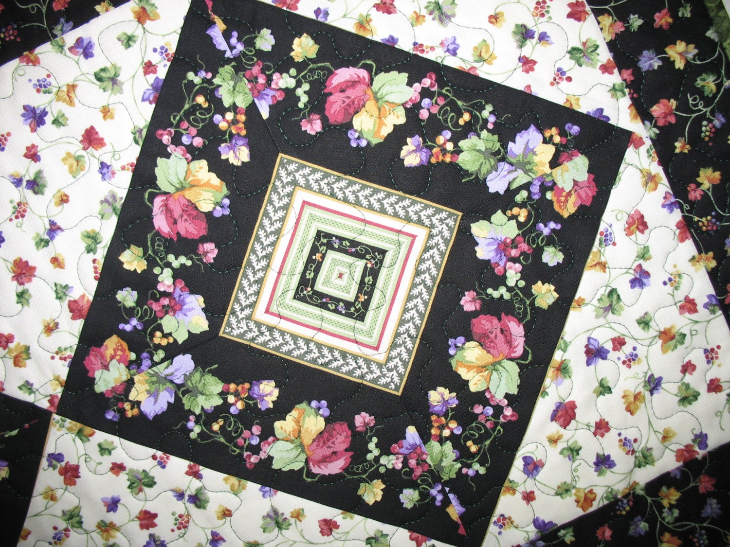 Grapes Table Runner Quilted fabric from Red Rooster