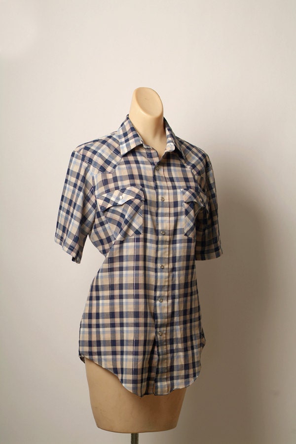 Vintage 80s Men LEVIS Shirt / Button down Shirt / Plaid /  Blue / size M