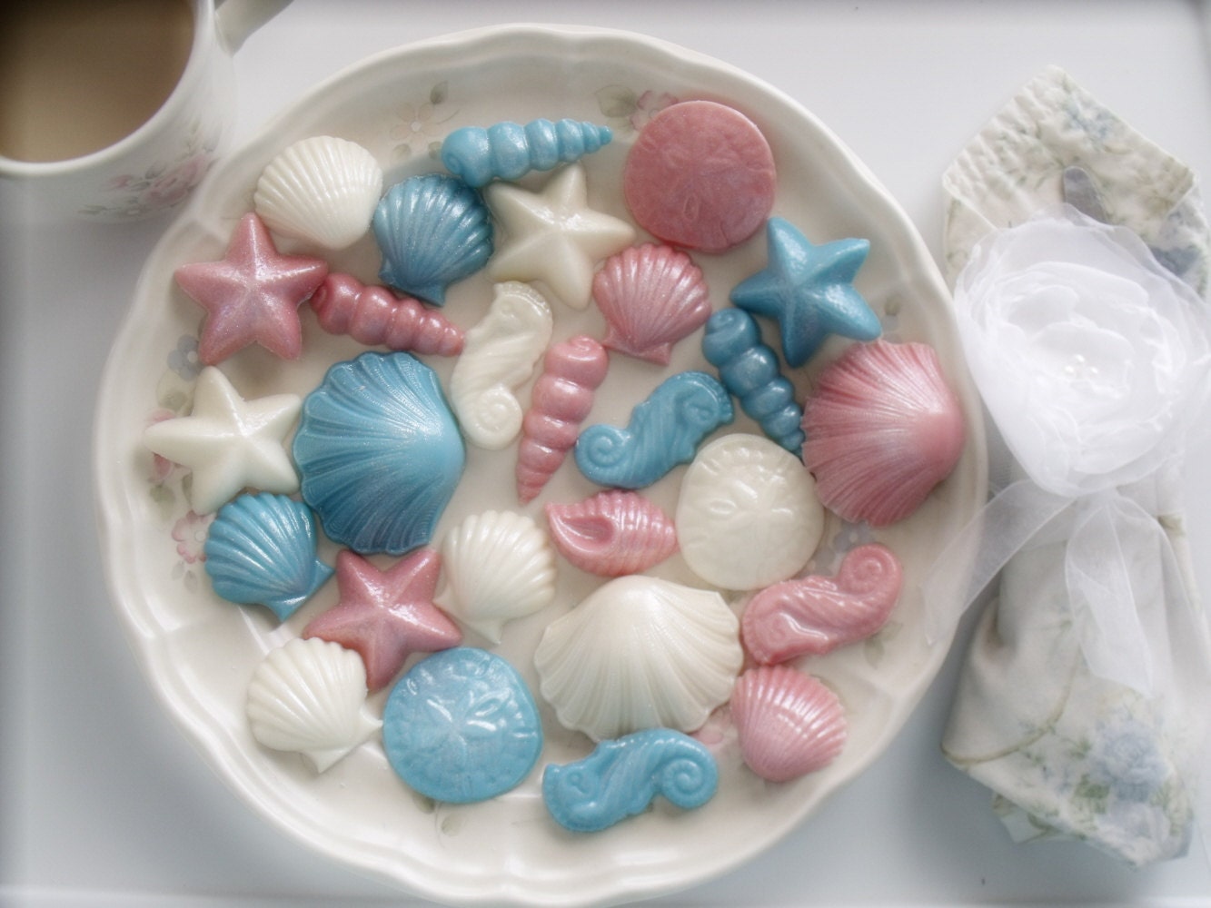 50 pieces Chocolate Candy  - Beach tropical sea shells WEDDING CupCAKE Cake DECORATION  FAVORS  - Treats Birthday Tray - Employee Party
