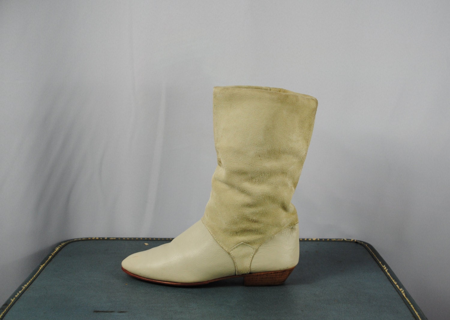 Vintage Two Tone Suede Leather Boots. Made in Spain. Size women 7.5M  (38 Euro)