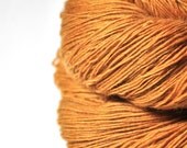 Dead leaves - Merino/BabyCamel yarn fingering weight