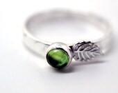 Prehnite Ring, Silver Leaf Ring, Hammered Sterling Silver Ring, Womens Gemstone Ring, Green Gemstone