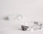 silver leaf size 9.5 thin multifaceted eco resin ring