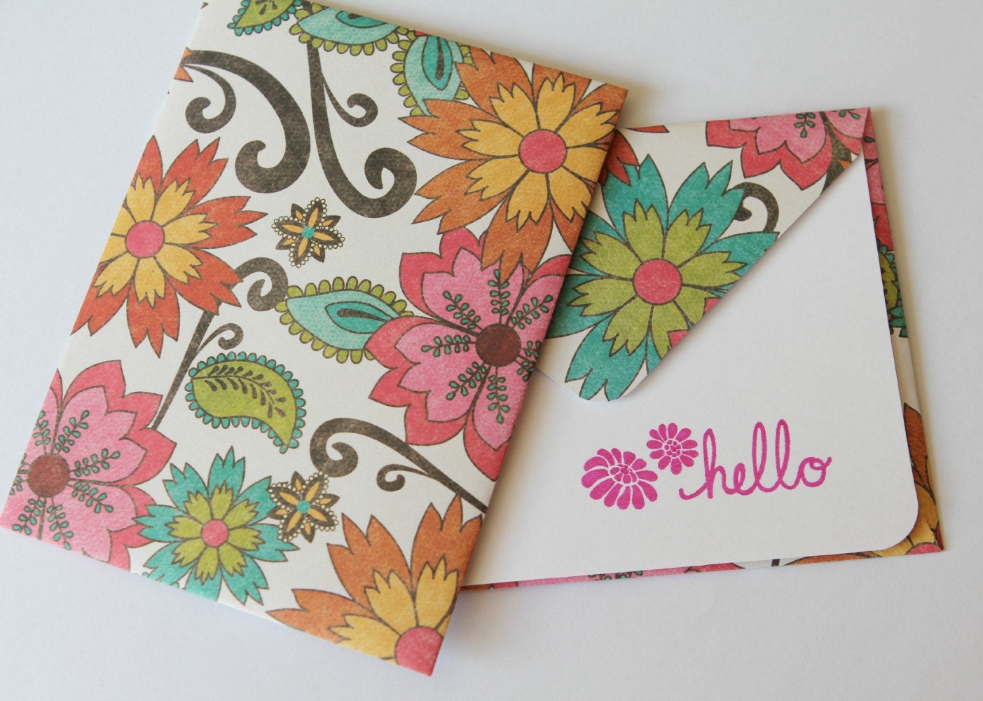 Set of 2 Stationery - Hello - Bright Pink with Mums and Paisley Flowered Paper