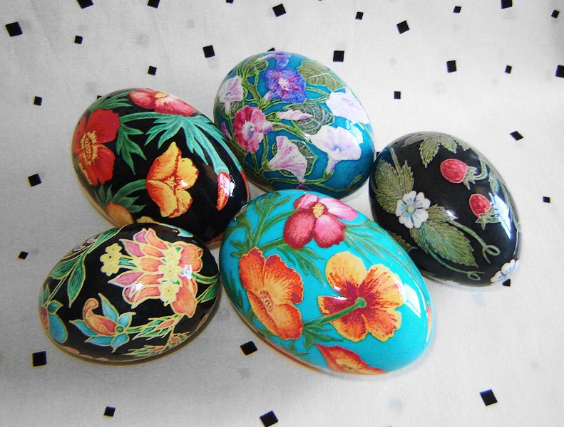 Reserved for Sondra. Set of 5 eggs.