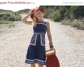 20% Off MEMORIAL DAY SALE Vtg 1970s 70s Navy Blue Floral Eyelet Hippie Boho Sun Dress w/ Waist Tie S/M