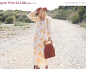 20% Off MEMORIAL DAY SALE Vtg 1970s 70s Gold Floral Crochet Maxi Hippie Boho Dress w/ Waist Tie S/M
