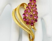 Vintage Lisner Brooch Pink Thistle Flower