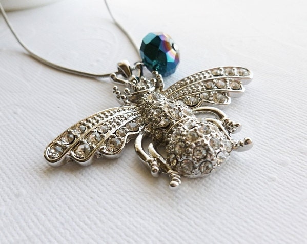 Fly Necklace