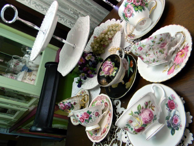 6 MISMATCHED Cups and Saucers Lot - Tea Party or Vintage Wedding Favor Orphans - Bulk Mixed Maker Teacups  and 3 Tier Plate Stand 9398