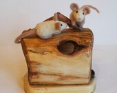 Mice in a Log Set