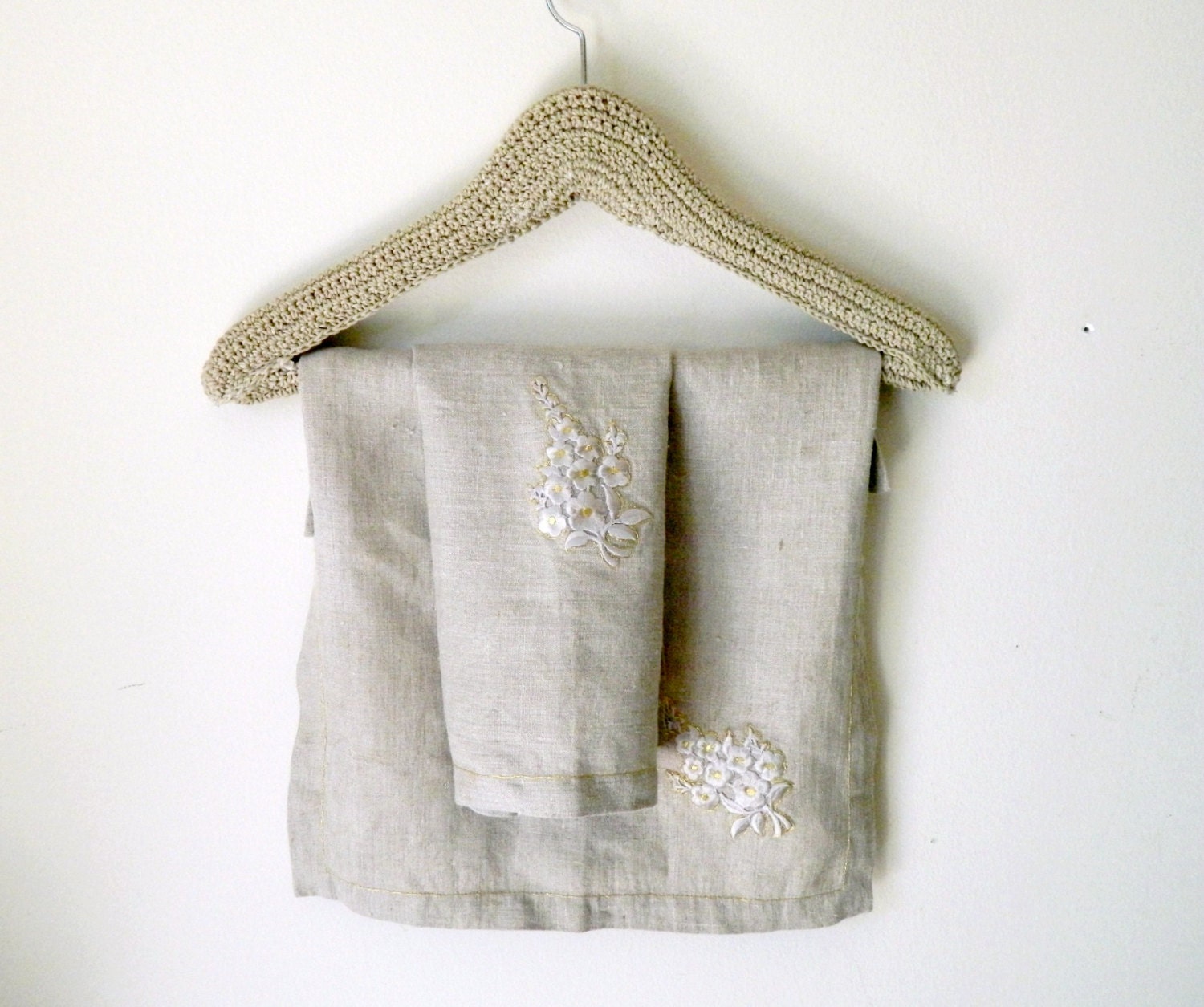 Home Decor Crochet  Hanger Natural Hemp Kitchen decor Crochet Wooden Clothes Hangers
