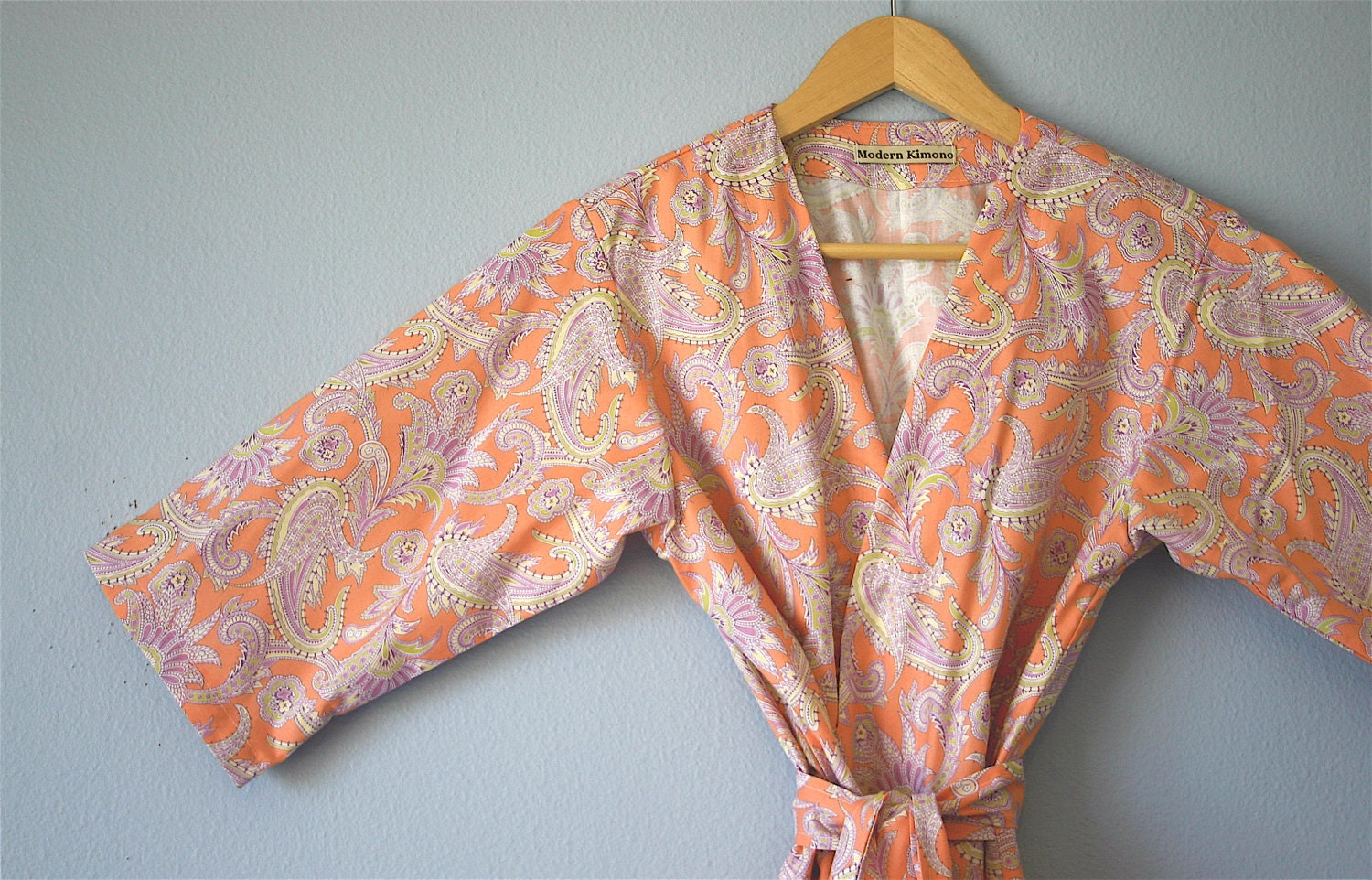 Kimono Robe. Maternity Robe. Bridesmaid Gift. Fabric designed by Amy Butler. Dressing Gown. Bathrobe.  Knee Length.  Nectarine Paisley.
