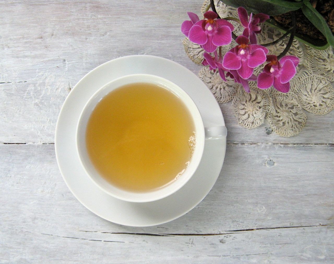 Fine Ti Kuan Yin Oolong Tea, Luxury Loose Leaf Tea, 4 oz. Tea Tin, Goddess of Mercy Tea, Fragrant Orchid-like Flavor, Gift for Her