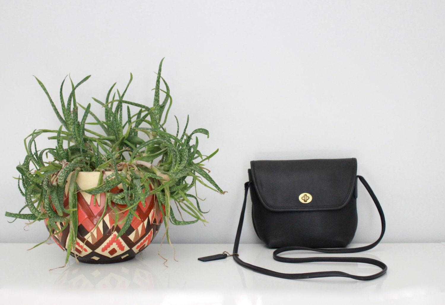 Coach Quincy Cross Body Flap Bag in Black 9919 //  Vintage Messenger Purse