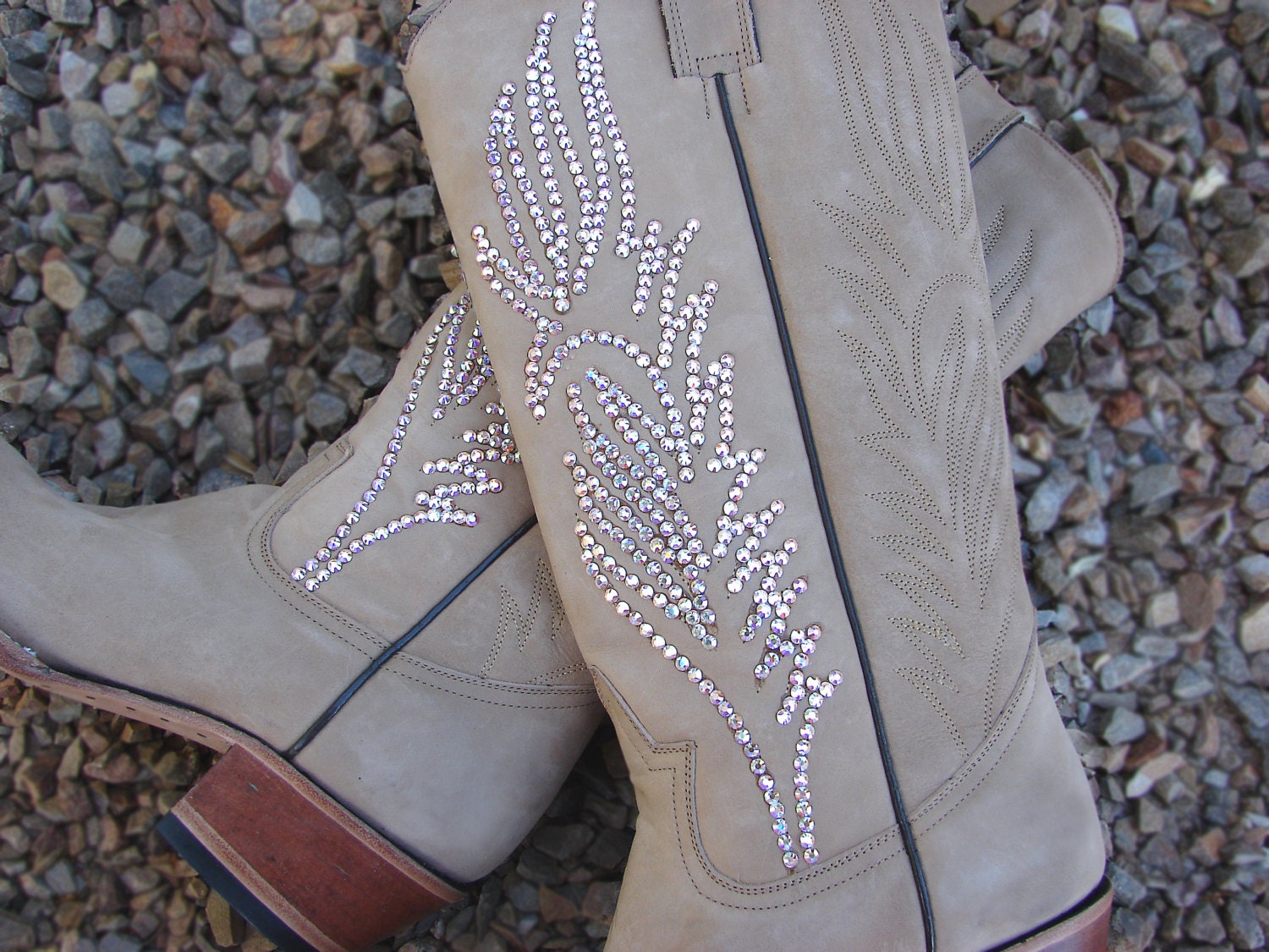 Crystal Cowboy Boots Size 7.5  FREE SHIPPING