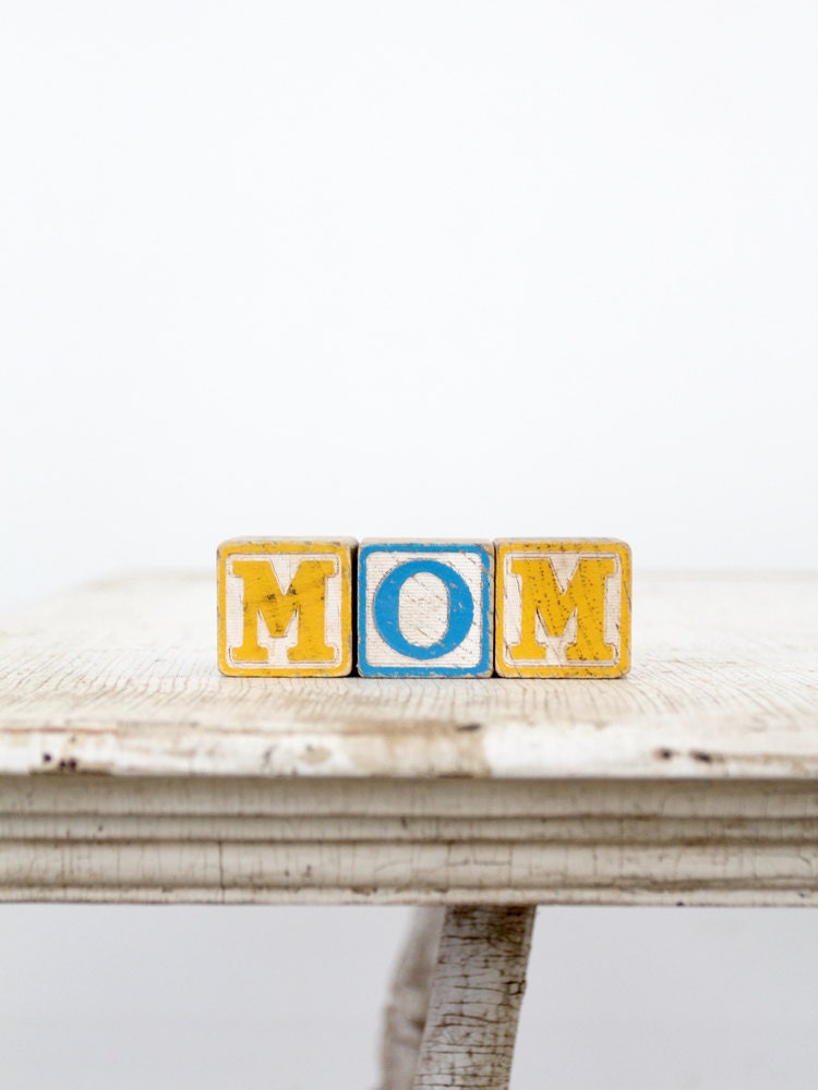 MOM / Vintage Toy Blocks