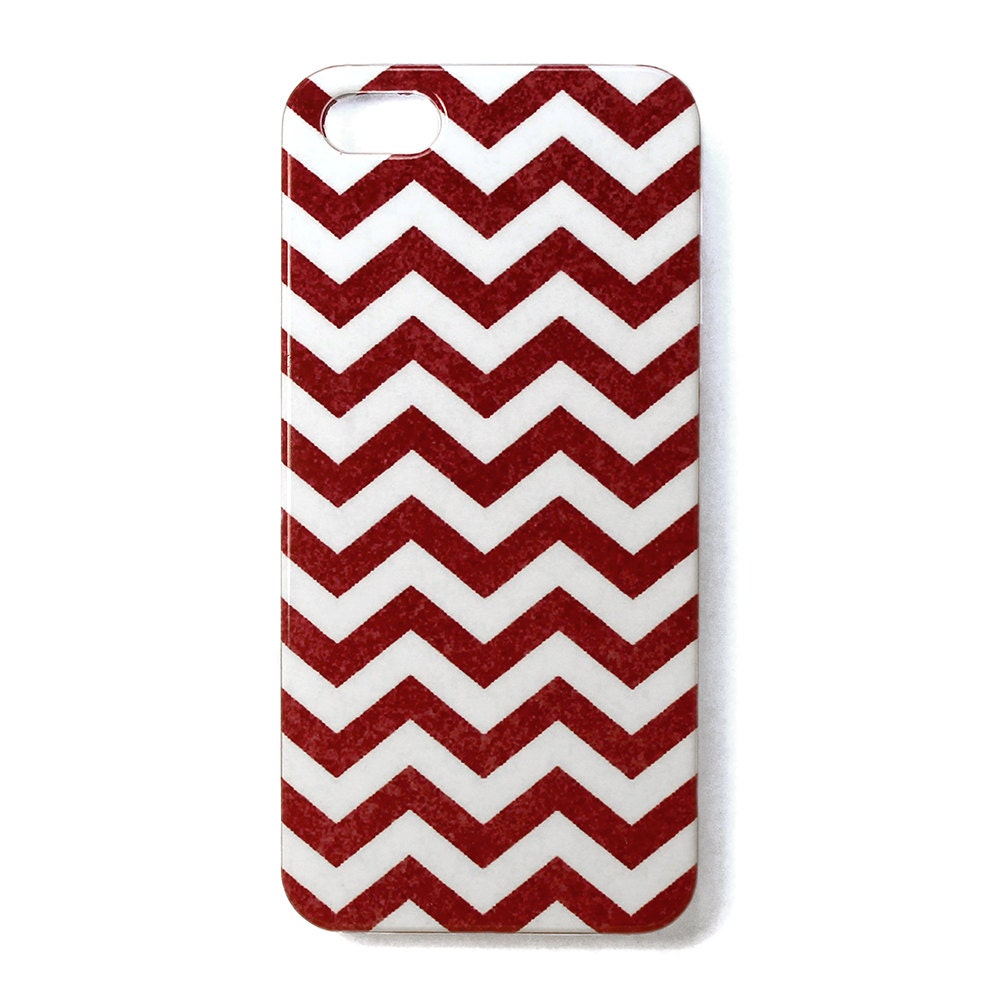 iPhone 5 Case - Red and White Chevron Pattern