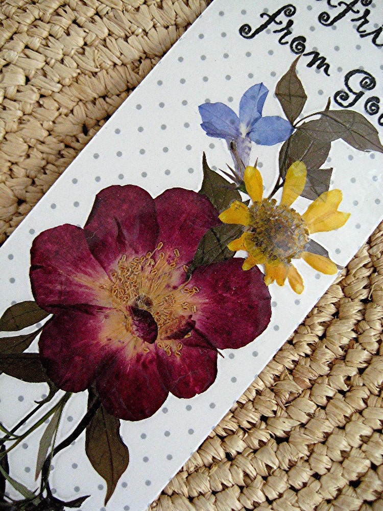 SISTERS Bookmark Sister Flower Bookmark Girlfriend Gift Secret Sister Real Pressed Flowers Red Rose Small Sister Gift Spring Gift