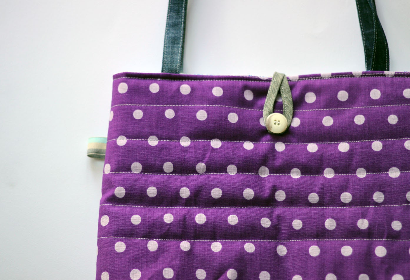 Bag tote bright purple white polka dots, quilted shoulder bag. Linen and cotton blend. Ready to ship.