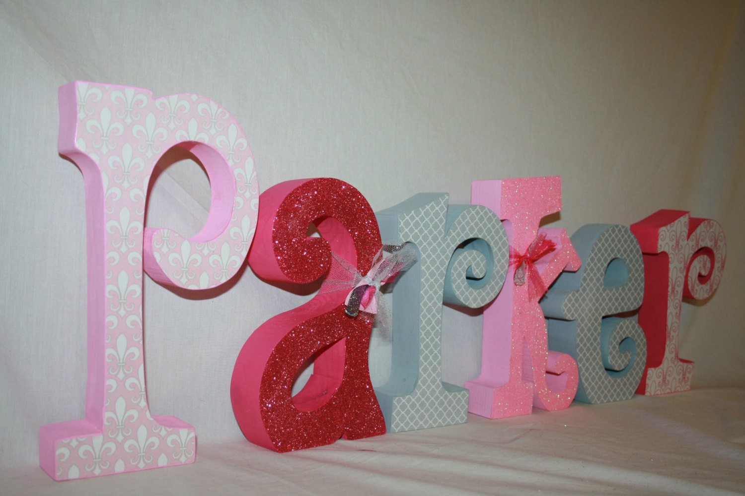 Teen room decor fleur de lis