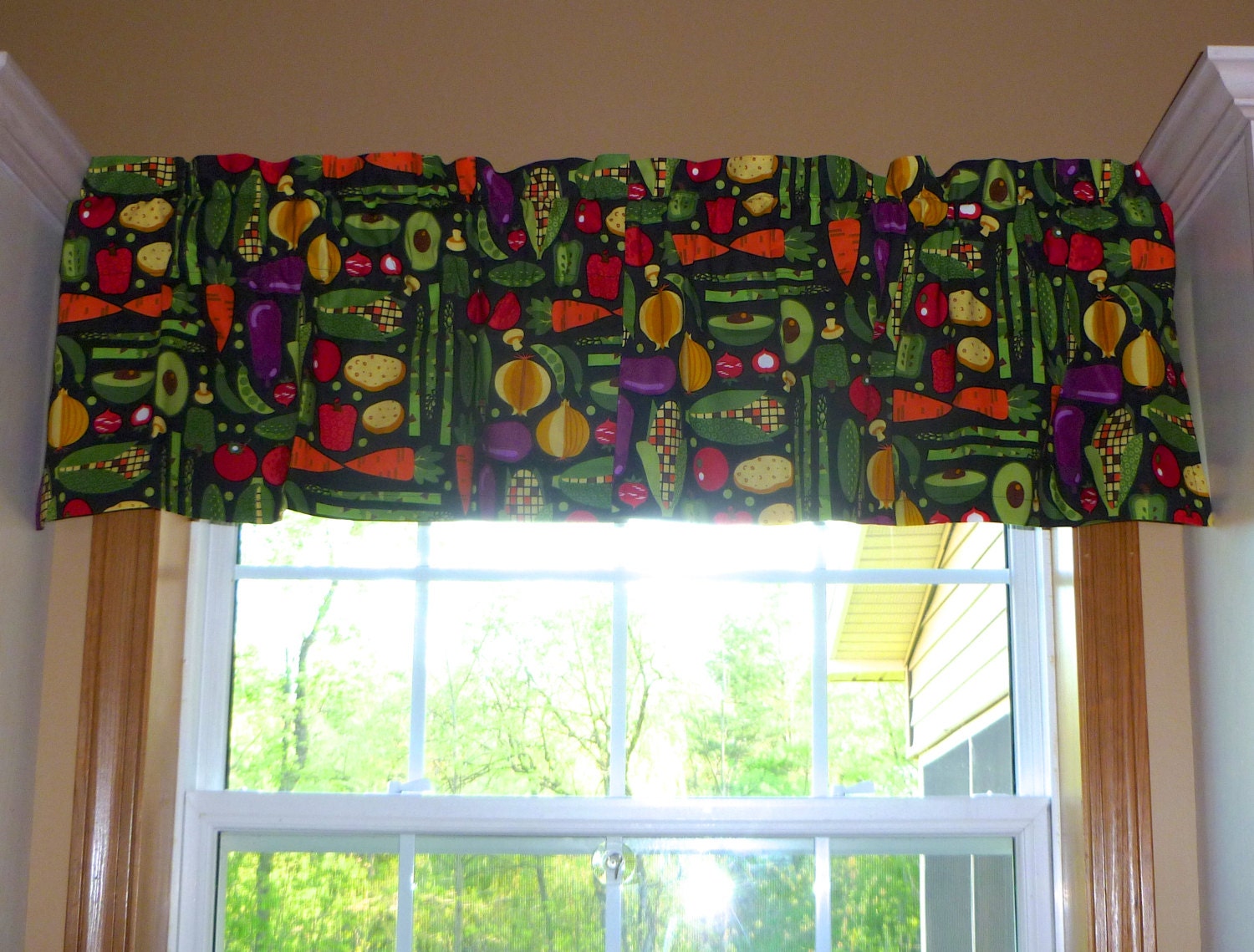 Valance Cotton 40 x 14  Vintage Look  VEGETABLES on BLACK Kitchen Print Window Valance