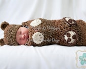 Liittle teddy bear cocoon