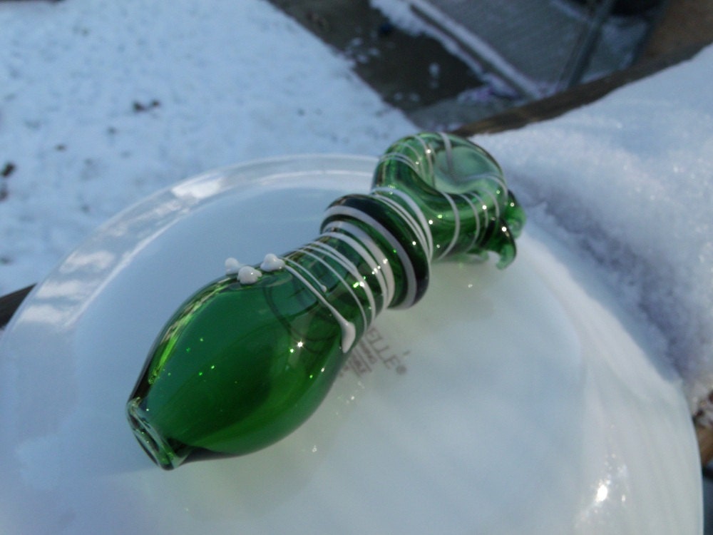 Green Wrap n Raked Glass Tobacco Pipe