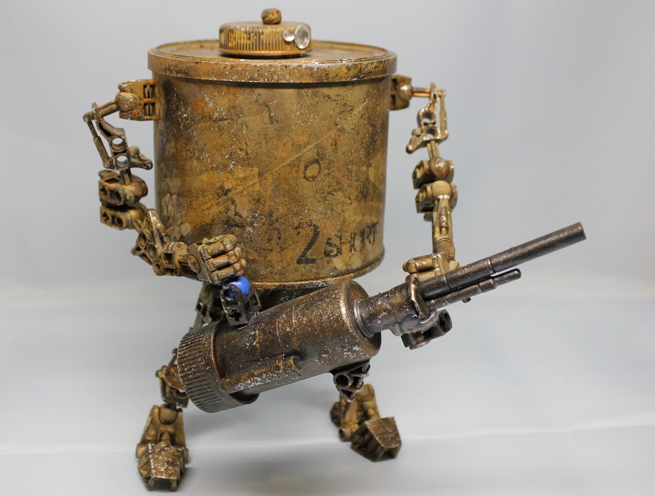 assemblage desert iron soldier
