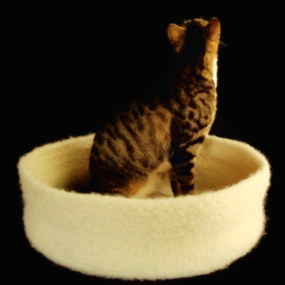 Large Felted Cat Bed Alpaca Peruvian Wool Hand Knit Pet Bed - Natural