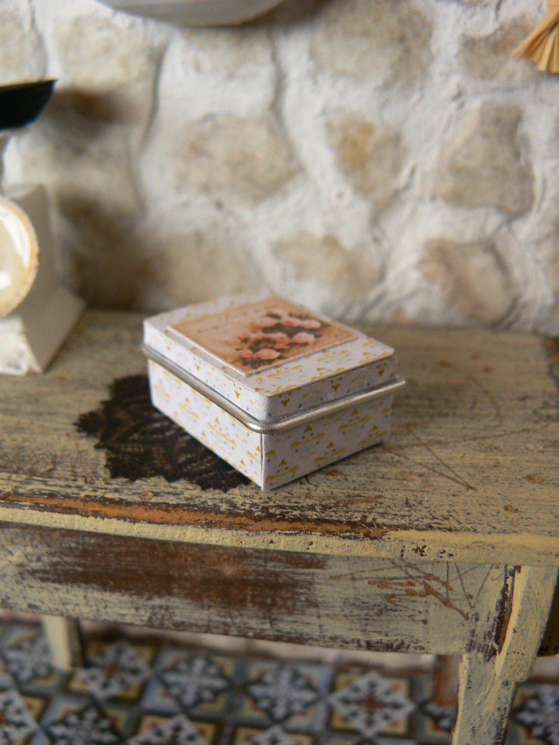 Box Miniature Dollhouse