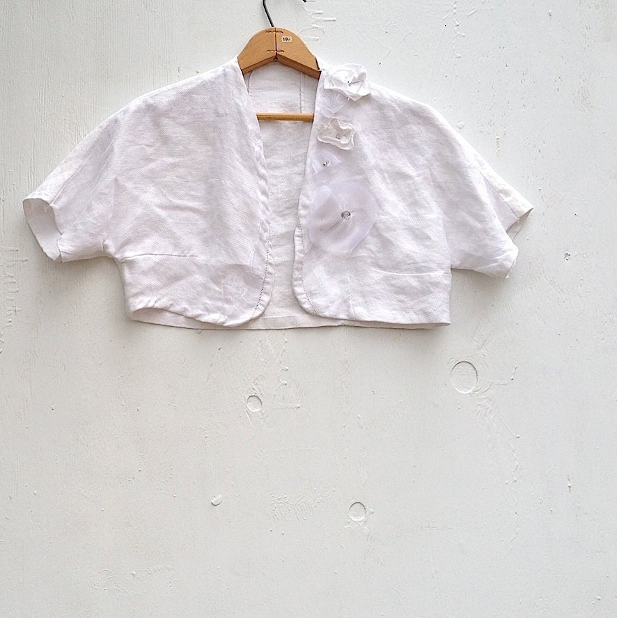 Bridal white summer vintage fabric bolero pure  linen shrug wedding bridesmaid bride  handmade roses eveteam