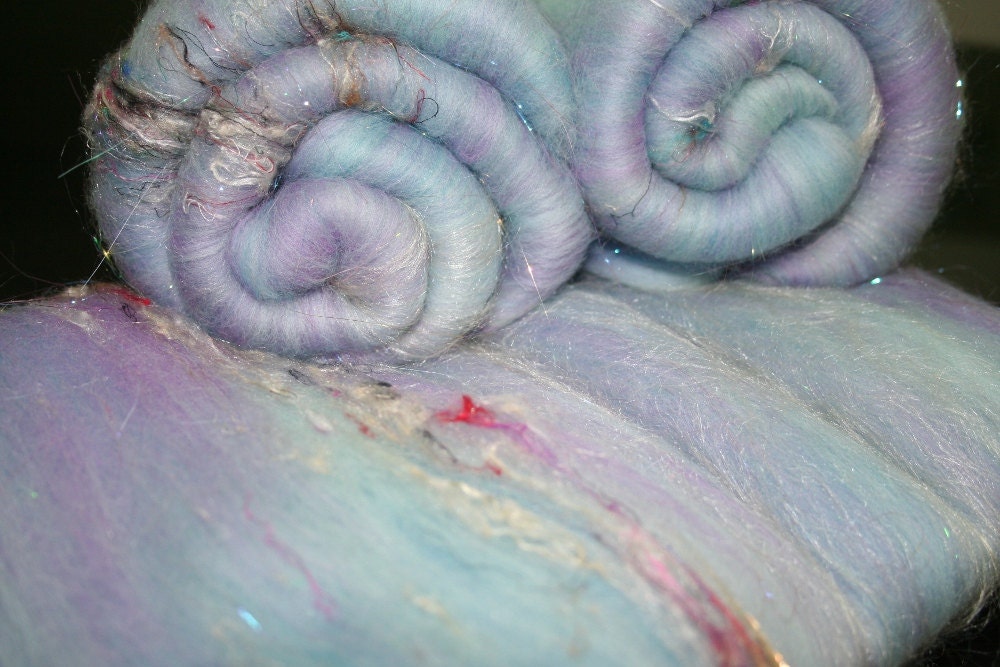 Batt Merino Tussah Pulled Sari Silk Angelina Repeatable Colorway 1.61 oz 46g Ready to Ship International - Fairytale