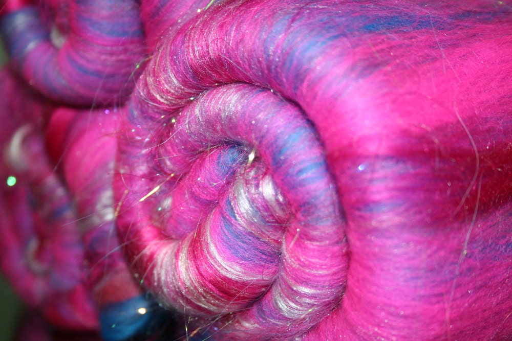 Batt Merino Mulberry Silk Bamboo Sari Silk Angelina Repeatable Colorway 1.82 oz 52g Ready to Ship International - Modern Aphrodite