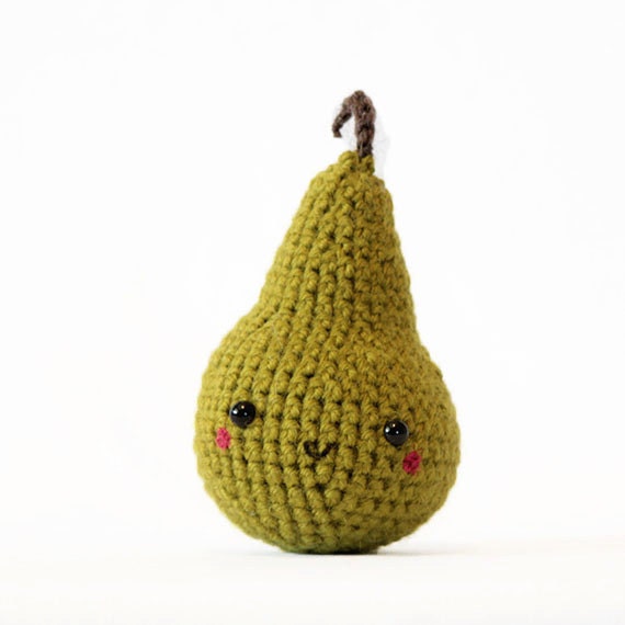 Amigurumi pear in green wool, kids stuffed toy, plush geekery, i love you gift, crochet play food, toddler toys, eco-friendly toys