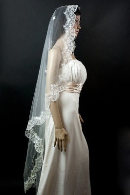 2 in 1 Single Layer Lace Trim knee Length or elbow length Veil White