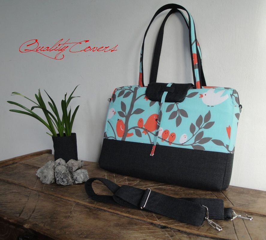 Customizable Laptop Bag for SIZE and COLOR - Super Padded 8mm foam -TOTE bags - Waterproof fabric - 2 interior Pockets - Strap removable