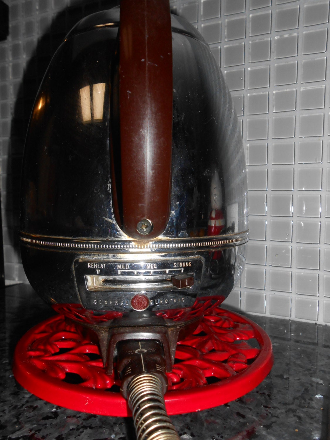 VINTAGE Percolator Coffee Pot General Electric Percolator coffee maker Chrome coffee Kettle model 33p30 1940s kitchen appliance