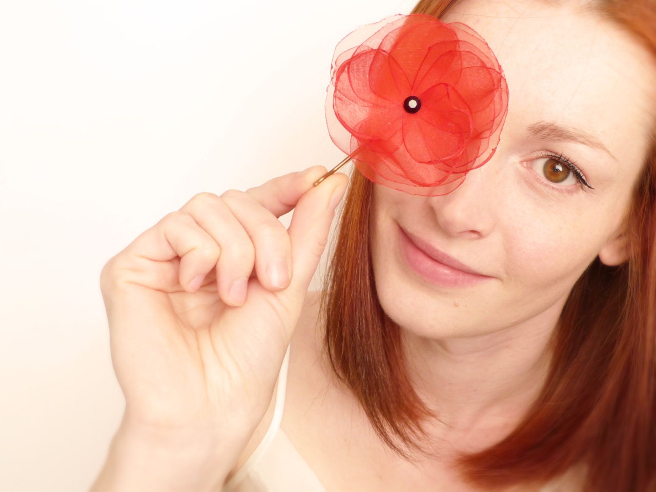 Red poppy bobby pin Organza & Swarovski LIMITED EDITION by Jye, Hand-made in France