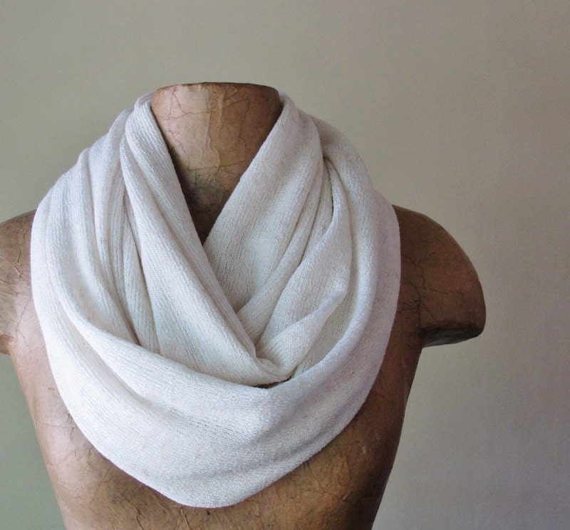 Lightweight Ivory Knit Scarf - Off White Infinity Scarf wth Flecks of Oatmeal - Eggshell Circle Scarf - Infinity Cowl