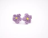 Hand knit pale purple flower earrings