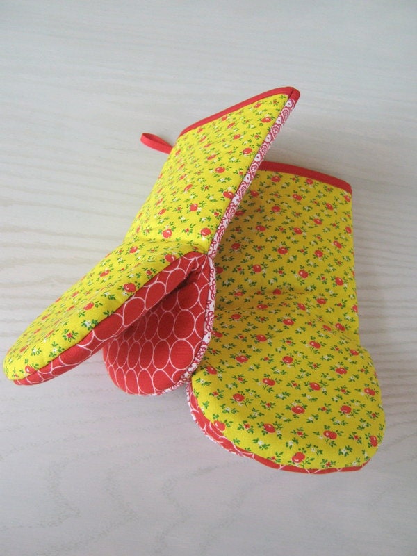 Vintage Yellow with cherries Fabric Oven Mitts