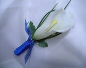 Set of 4 Calla Lily Boutonnieres. Real Touch Cala Lilies with Bear Grass and ribbon wrapped stem