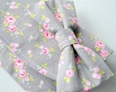 Purse wallet pouch: Tilda tiny English country roses in grey,pink,green and blue with bow.
